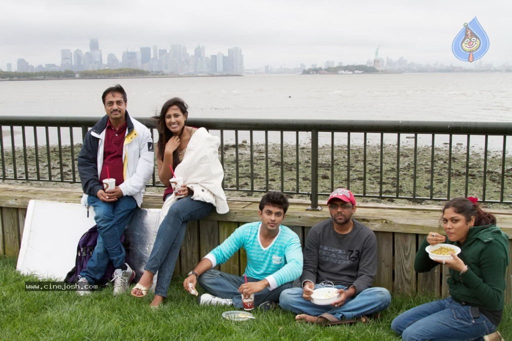My Heart Is Beating Movie Stills - 23 / 30 photos