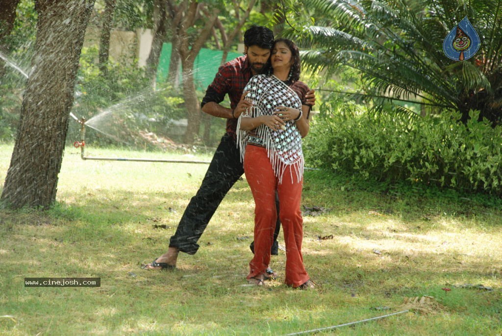 Naa Katha Movie Stills - 9 / 25 photos