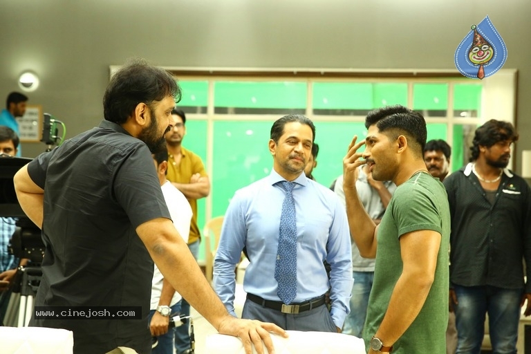 Naa Peru Surya Movie Working Stills - 6 / 30 photos