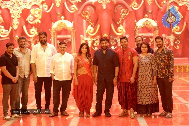 Naa Peru Surya Movie Working Stills - 28 / 30 photos