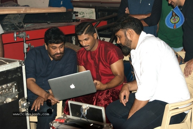 Naa Peru Surya Movie Working Stills - 29 / 30 photos