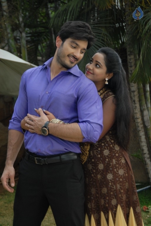 Naa Route Separate Movie Working Stills - 19 / 21 photos