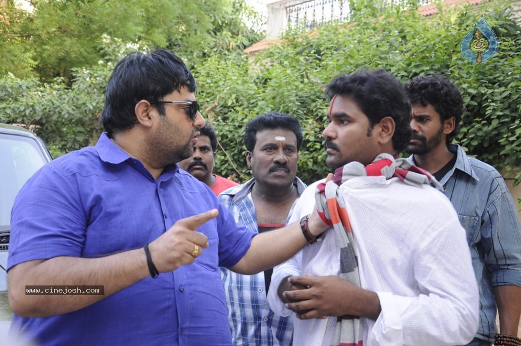 Naa Style Naade Movie Gallery - 15 / 46 photos