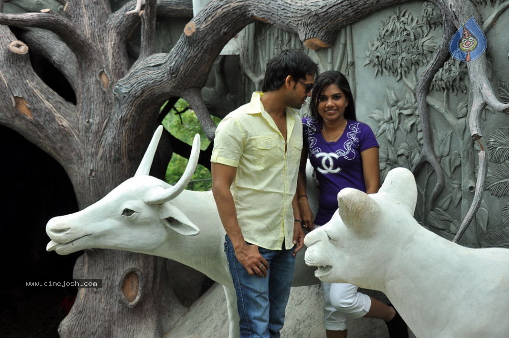 Naa Style Naade Movie Gallery - 21 / 46 photos