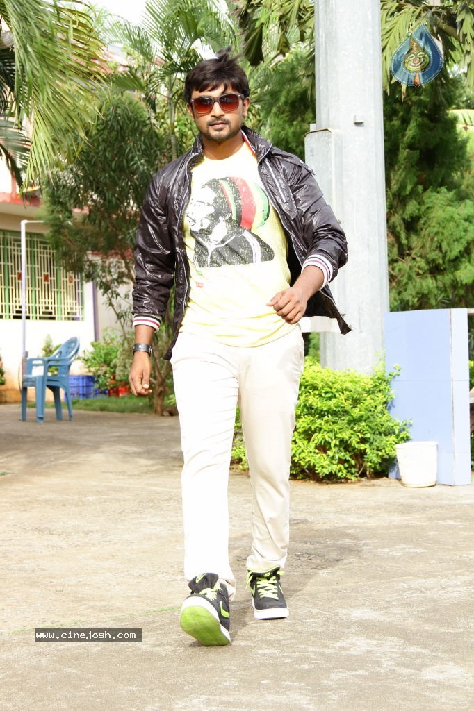 Naakaithe Nachindi Movie Hot Stills - 7 / 64 photos