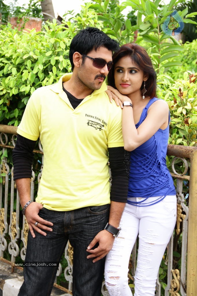 Naakaithe Nachindi Movie Hot Stills - 19 / 64 photos