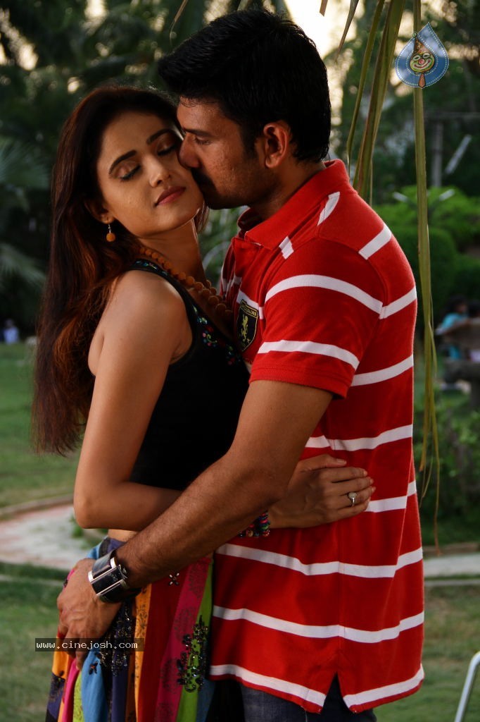 Naakaithe Nachindi Movie Hot Stills - 63 / 64 photos