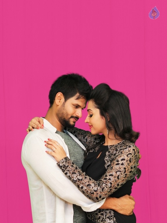Naaku Nene Thopu Thurum Movie Stills and Posters - 18 / 26 photos
