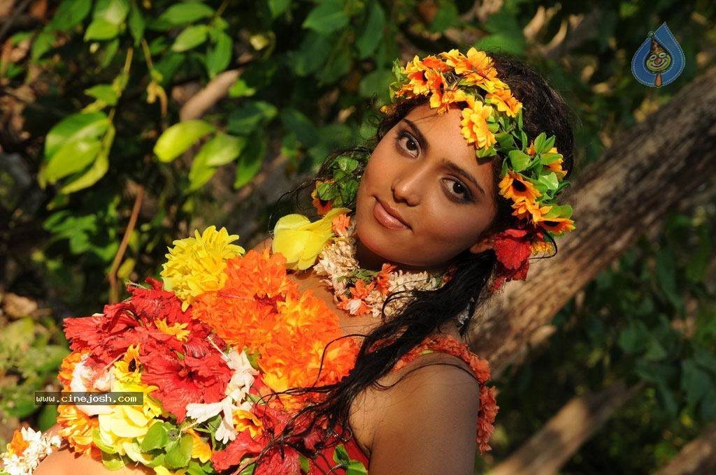 Naalu Perum Romba Nallavanga Tamil Movie Stills - 3 / 52 photos