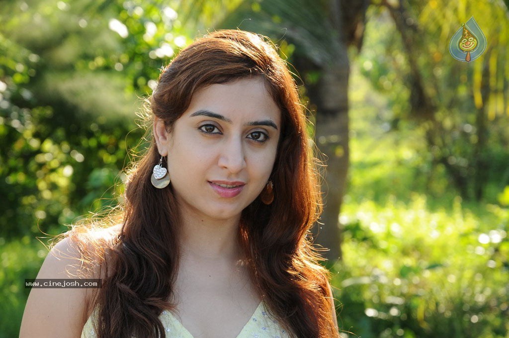 Naalu Perum Romba Nallavanga Tamil Movie Stills - 10 / 52 photos