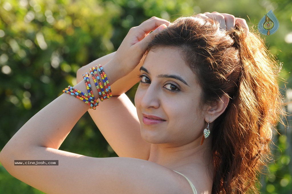 Naalu Perum Romba Nallavanga Tamil Movie Stills - 12 / 52 photos