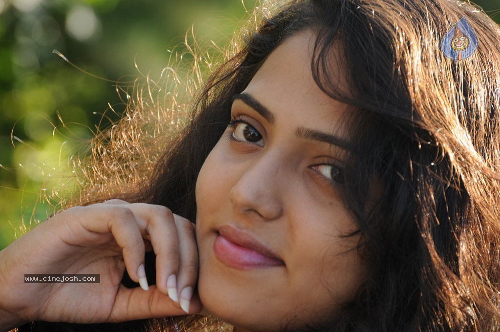 Naalu Perum Romba Nallavanga Tamil Movie Stills - 32 / 52 photos