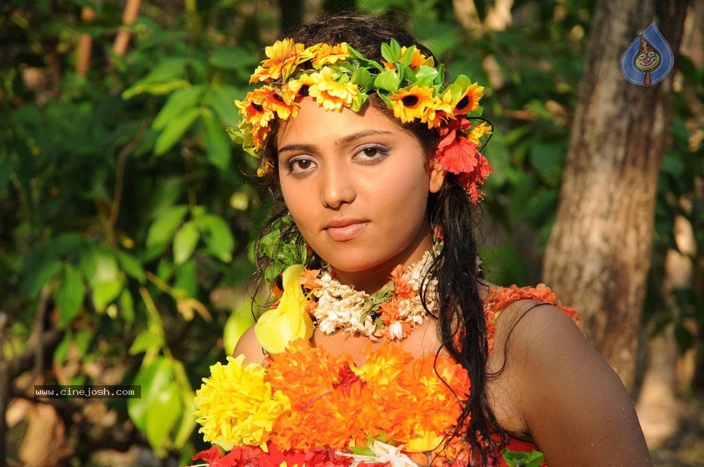 Naalu Perum Romba Nallavanga Tamil Movie Stills - 40 / 52 photos