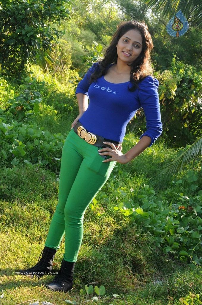 Naalu Perum Romba Nallavanga Tamil Movie Stills - 42 / 52 photos