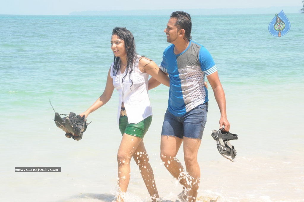 Naalu Perum Romba Nallavanga Tamil Movie Stills - 46 / 52 photos