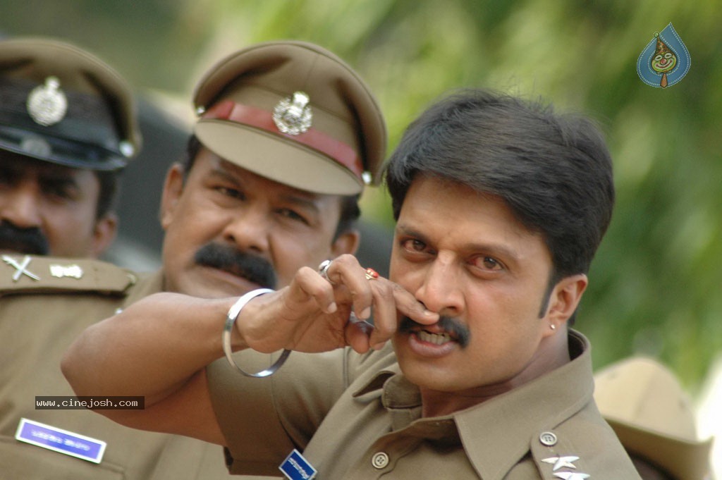 Naan Chathriyan Tamil Movie Stills - 17 / 39 photos
