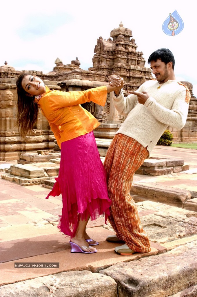 Naan Chathriyan Tamil Movie Stills - 23 / 39 photos