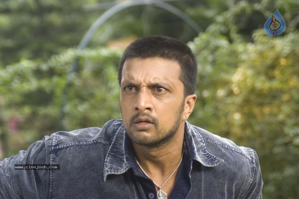 Naan Chathriyan Tamil Movie Stills - 24 / 39 photos