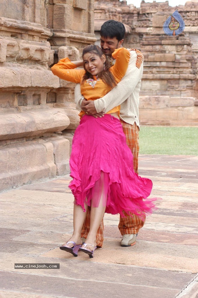 Naan Chathriyan Tamil Movie Stills - 26 / 39 photos