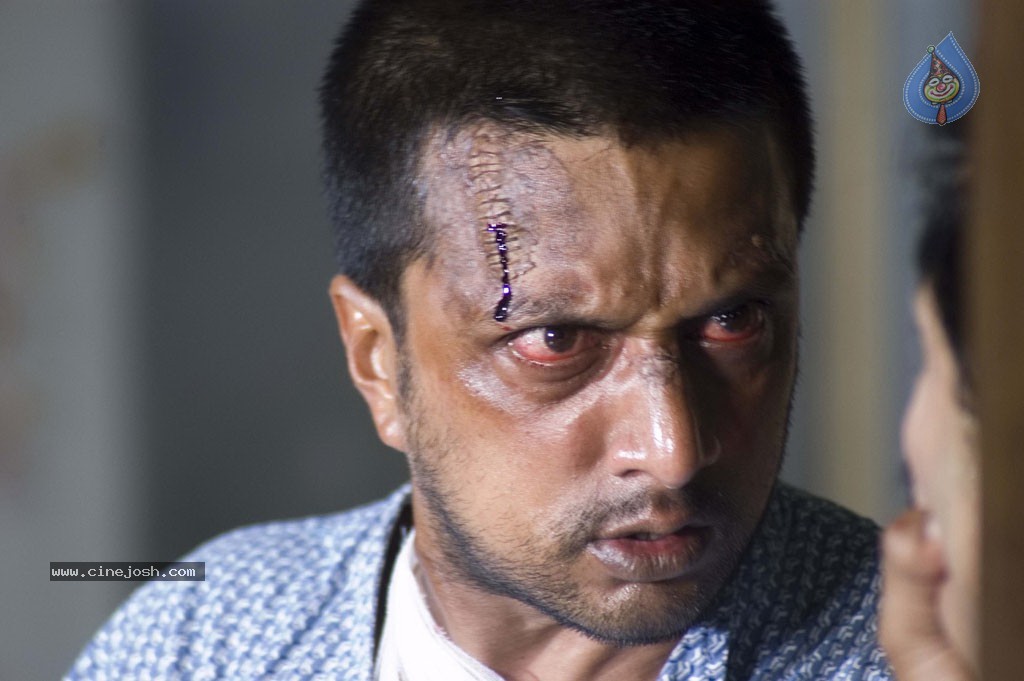 Naan Chathriyan Tamil Movie Stills - 34 / 39 photos