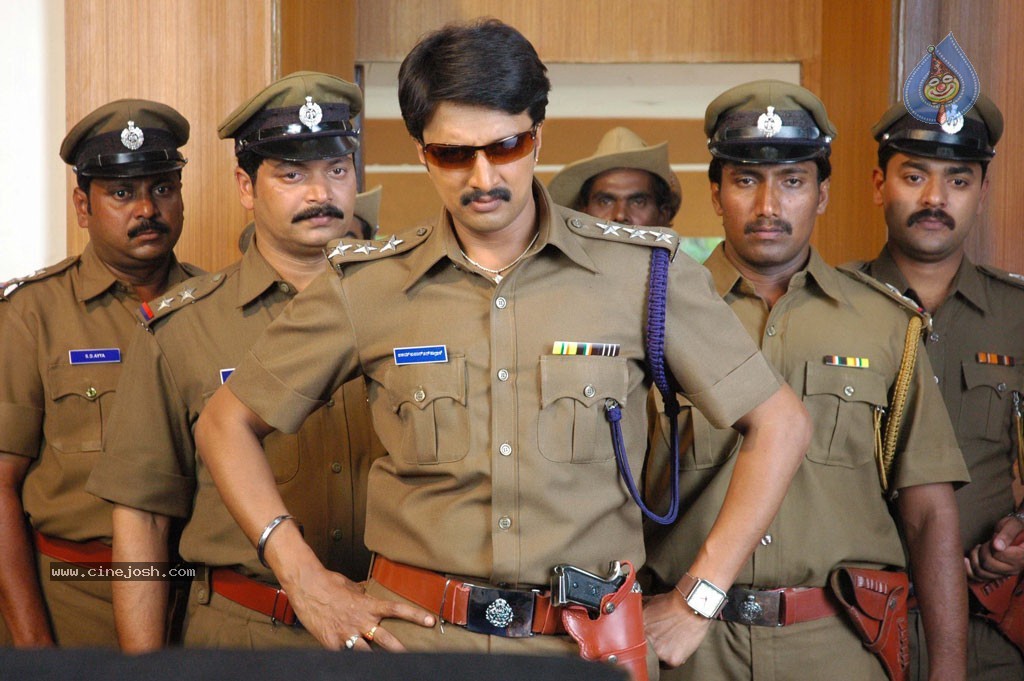 Naan Chathriyan Tamil Movie Stills - 37 / 39 photos
