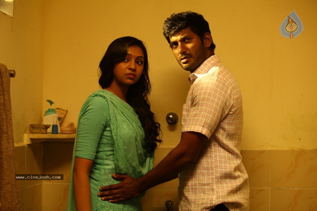 Naan Sigappu Manithan Tamil Movie New Stills - 1 / 33 photos