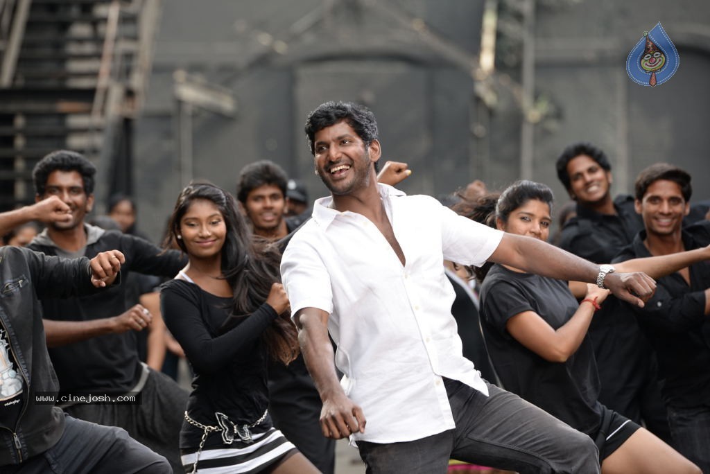 Naan Sigappu Manithan Tamil Movie New Stills - 16 / 33 photos