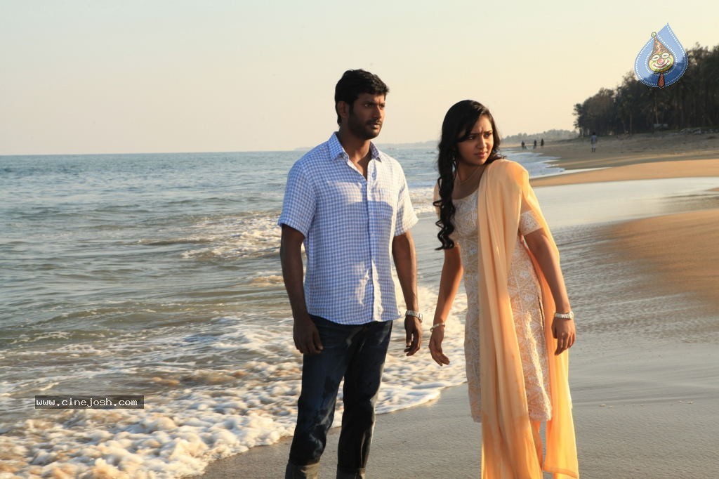 Naan Sigappu Manithan Tamil Movie New Stills - 29 / 33 photos