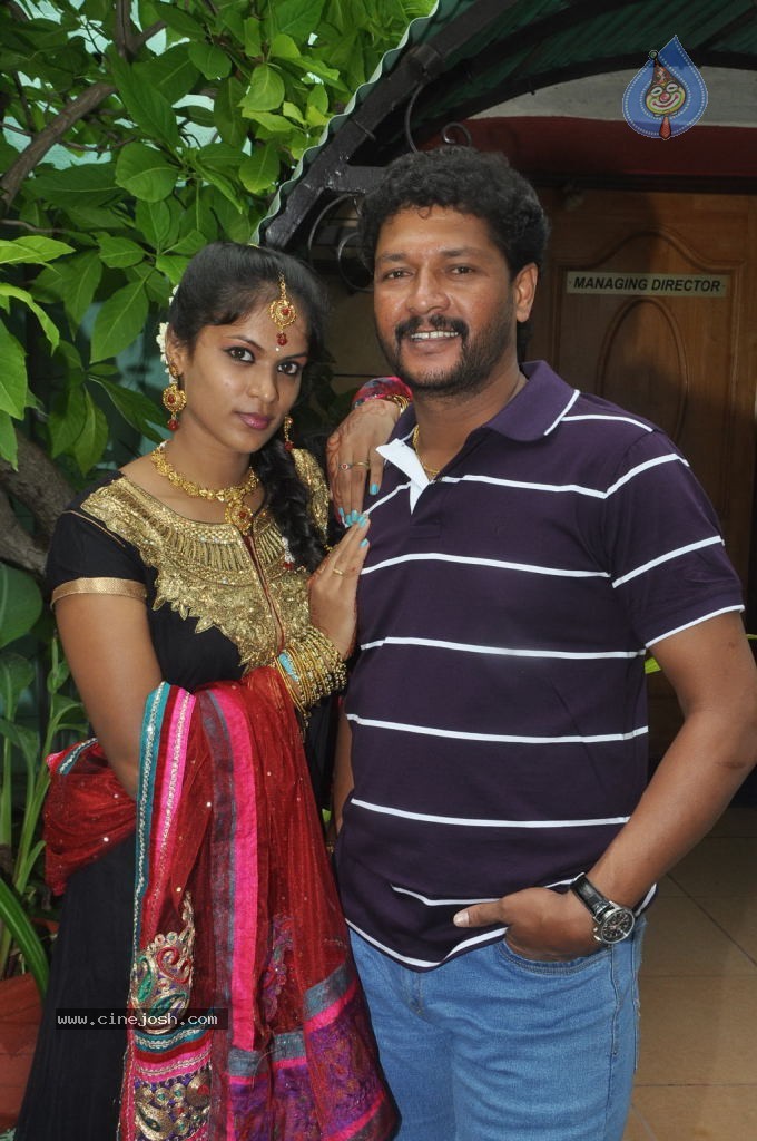 Naangaam Tamilan Tamil Movie Hot Stills - 24 / 78 photos