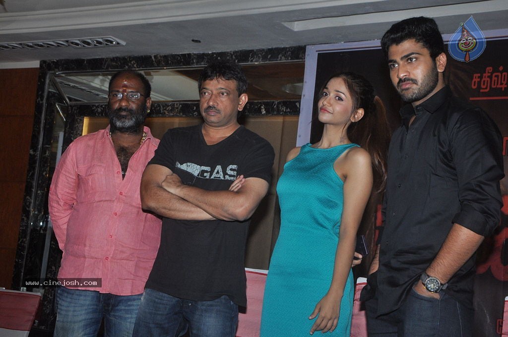 Naanthan Da Tamil Movie Hot Stills - 42 / 63 photos