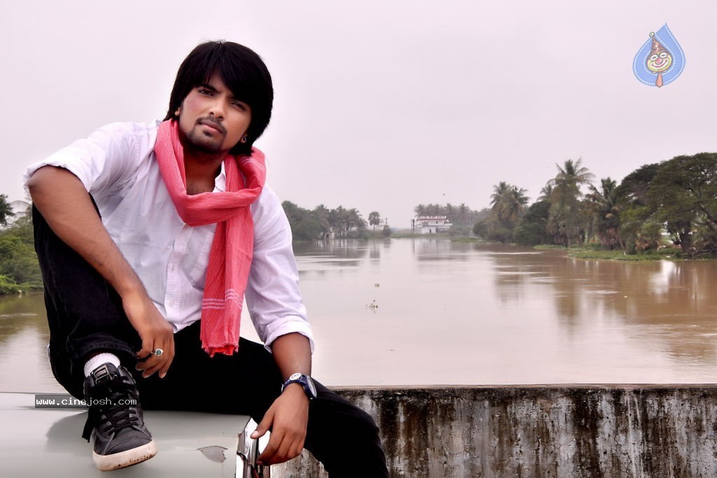 Nachithe Movie Latest Stills - 20 / 43 photos