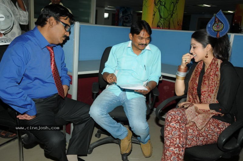 Nagaram Nidrapothunna Vela Movie New Stills - 56 / 80 photos