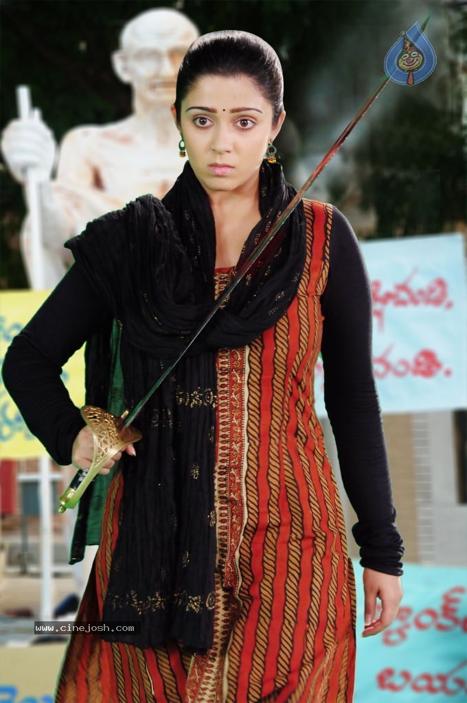 Nagaram Nidrapothunna Vela Movie Stills - 7 / 17 photos