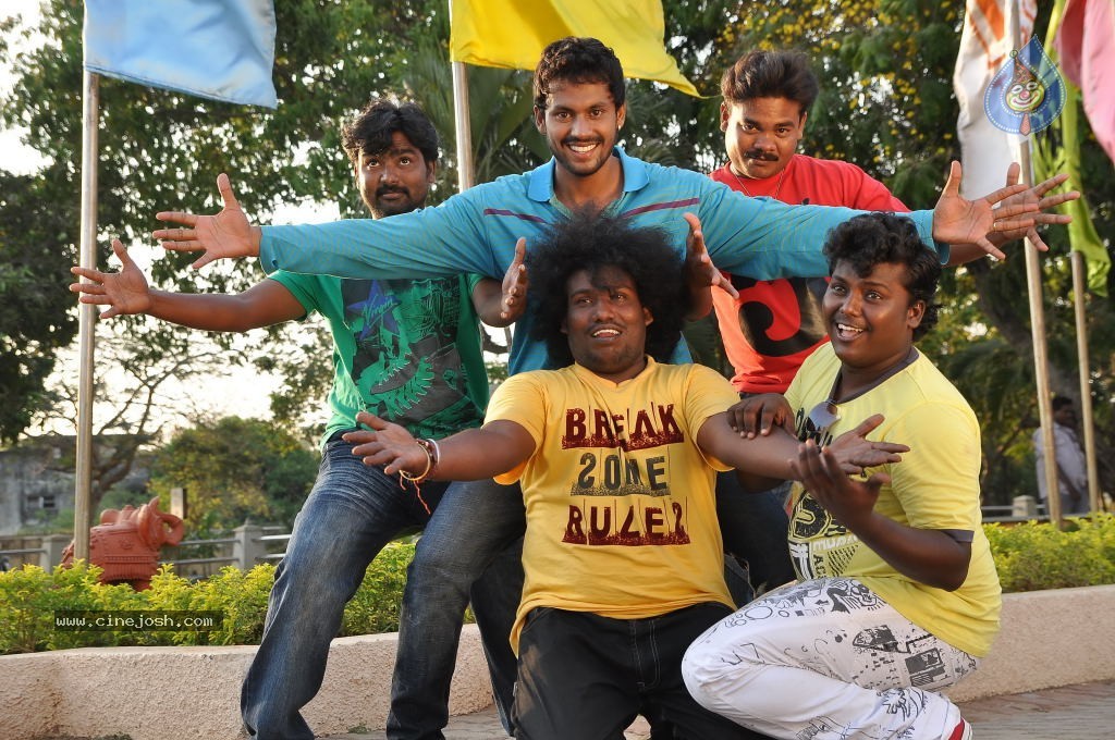 Nagarapuram Movie New Stills - 10 / 11 photos
