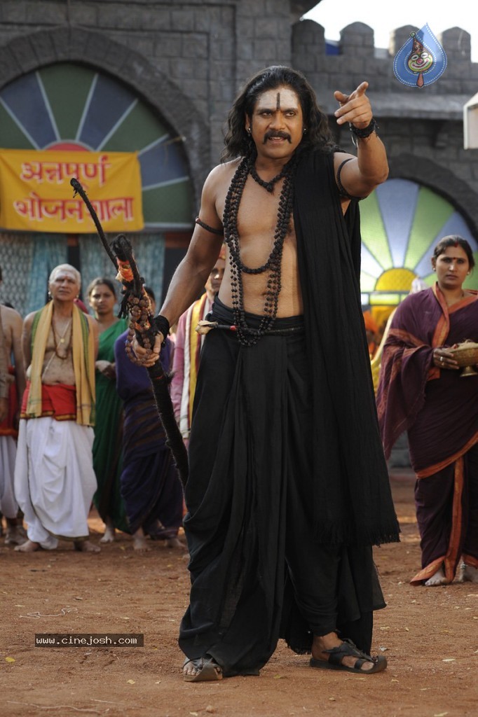 Nagarjuna Stills in Sri Jagadguru Aadi Sankara - 1 / 5 photos