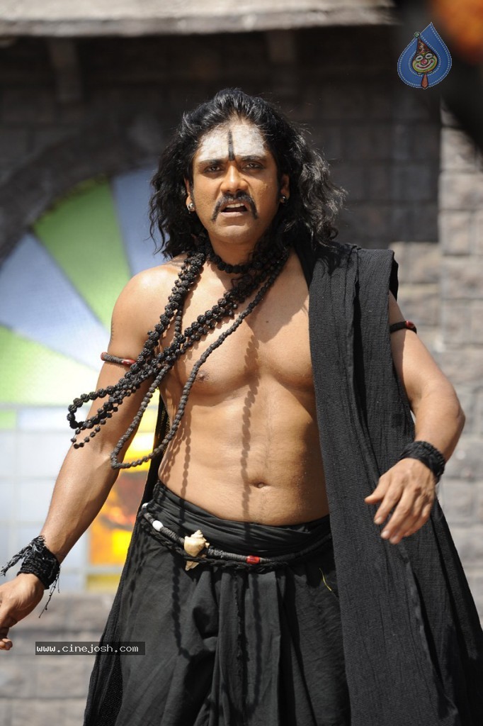 Nagarjuna Stills in Sri Jagadguru Aadi Sankara - 2 / 5 photos