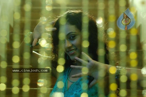 Nakili Movie New Stills - 10 / 10 photos