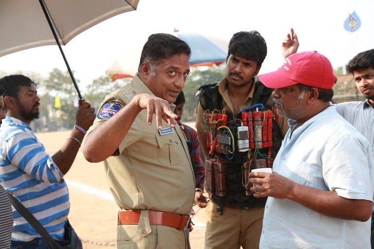 Nakshatram Movie Working Stills - 10 / 15 photos