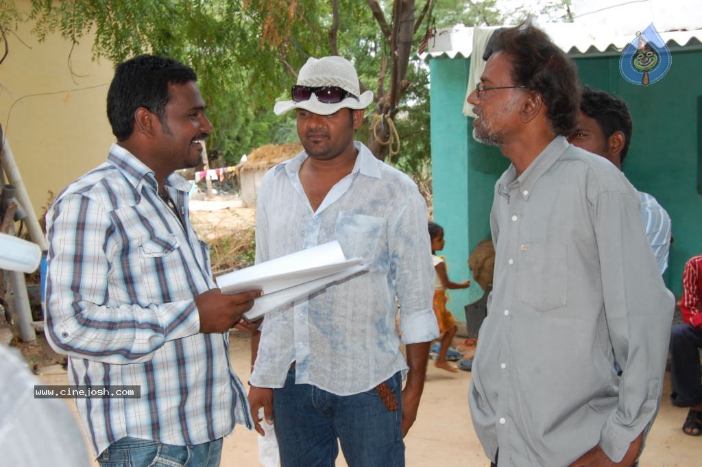 Nalo Nenu Movie Stills - 8 / 19 photos