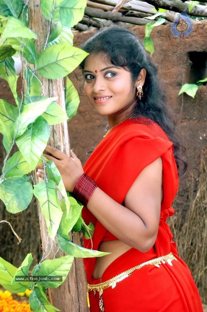 Nalo Nenu Movie Stills - 10 / 19 photos