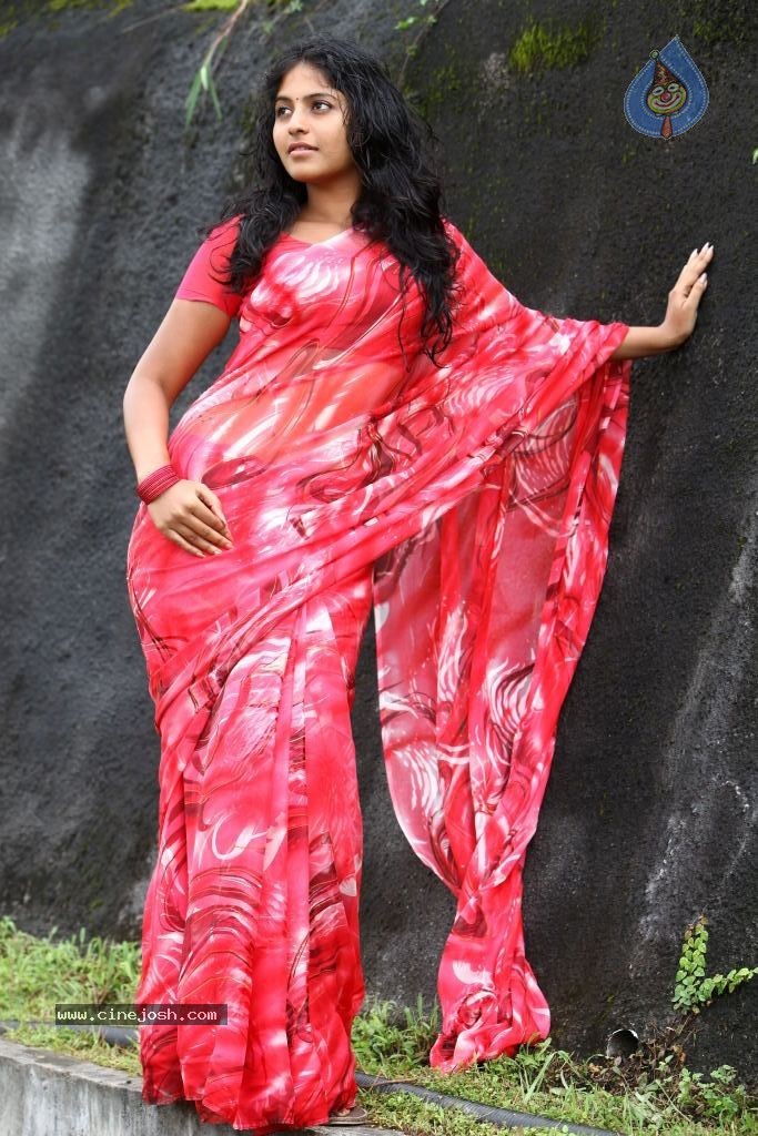 Naluguru Snehitula Katha Movie Stills - 37 / 43 photos