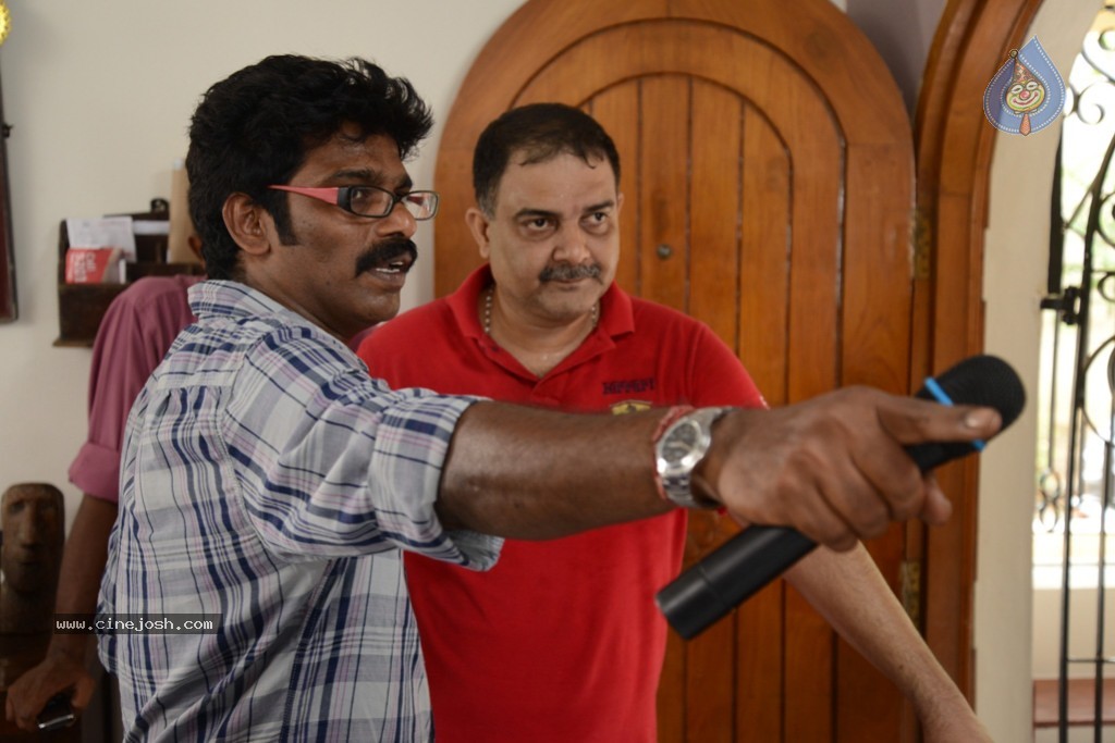 Nambiyaar Tamil Movie New Photos - 27 / 38 photos