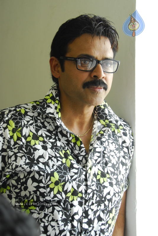 Namovenkatesa Venkatesh Stills - 27 / 98 photos