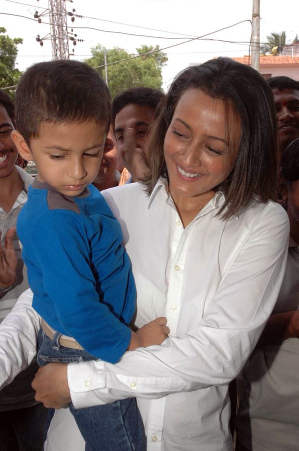 Namrata Shirodkar - 4 / 34 photos
