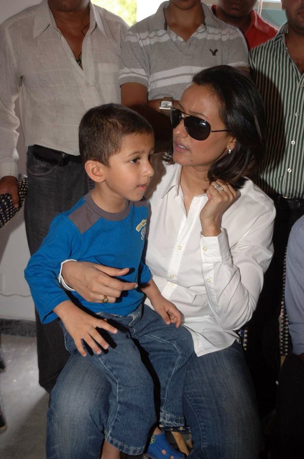 Namrata Shirodkar - 21 / 34 photos