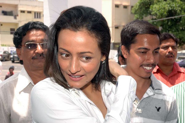 Namrata Shirodkar - 27 / 34 photos