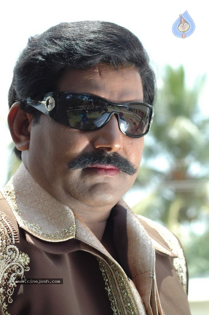 Nandhavana Kiliye Tamil Movie Stills - 42 / 44 photos