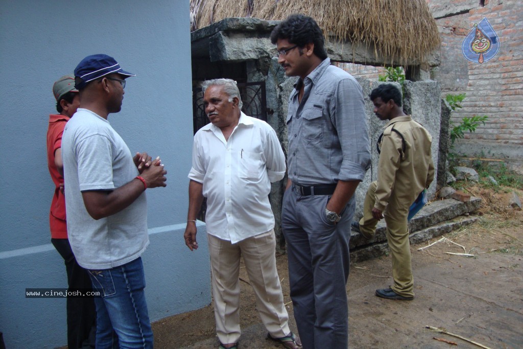 Nandu Movie Stills and Walls - 5 / 50 photos