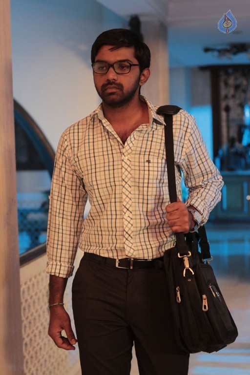 Nannu Vadili Neevu Polevule Photos and Posters - 10 / 73 photos