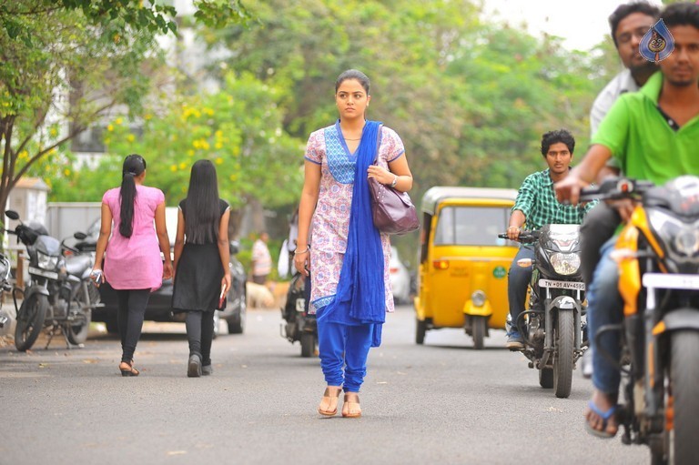 Nannu Vadili Neevu Polevule Photos and Posters - 50 / 73 photos